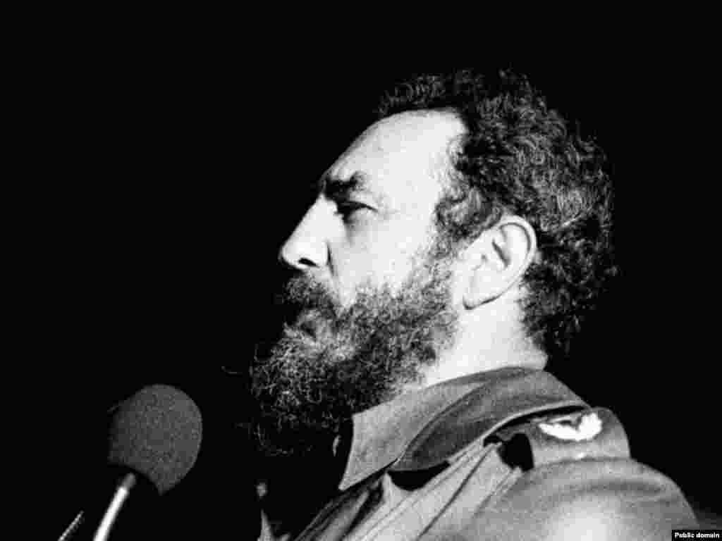 کاسترو در حال سخنرانی در سال ۱۹۷۸.