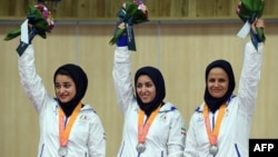 بازی‌های اینچئون. از چپ به راست: نجمه خدمتی، نرجس امام‌قلی‌نژاد، الهه احمدی. ۲۲ سپتامبر ۲۰۱۴.