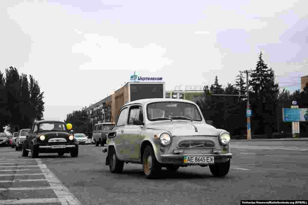 Первинно в місті планували провести традиційний міжнародний з&rsquo;їзд власників &laquo;запорожців&raquo;, втім, через карантин довелося обмежитися автопробігом&nbsp;