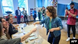 موضوع مهاجرت در تعدادی از کشورهای اروپایی به یکی از موضوعات اصلی کارزار انتخاباتی برای انتخابات پارلمان اروپا تبدیل شده است