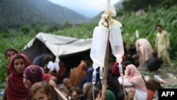 Занони захмии афғон аз зилзила. Вилояти Кунар. 1 сентябр, 2025.