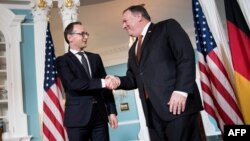 ԱՄՆ պետքարտուղար Մայք Փոմփեոն ողջունում է Վաշինգտոն ժամանած Գերմանիայի ԱԳ նախարար Հեյկո Մաասին, 23-ը մայիսի, 2018թ․