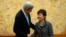 Президент Южной Кореи Пак Кын Хе и госсекретарь США Джон Керри