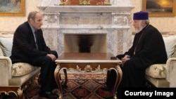 Armenia - Former President Levon Ter Petrosyan meets Catholicos of All Armenians Garegin II, Echmiadzin, June 7, 2026. 