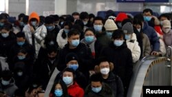 За даними видання, за перші 20 днів грудня коронавірусною інфекцією заразилося 248 мільйонів людей, тобто майже 18% населення країни