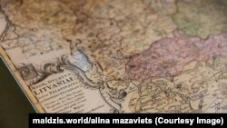 Мапа ВКЛ, набытая ініцыятывай MALDZIS. Фота Аліны Мазавец 