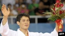 چويی مين-هو از کره جنوبی برنده مدال طلای جودوی مردان المپيک در ۶۰ کيلوگرم شد
(عکس از AFP).