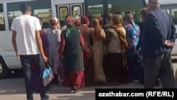 Minibusa nobat. Mary welaýaty, noýabr, 2025.