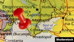 Раніше проєкт Радіо Свобода Крим.Реалії повідомив про вибухи в окупованому Севастополі вночі проти 24 квітня