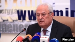 Երևանի նախկին քաղաքապետ Երվանդ Զախարյան, արխիվ