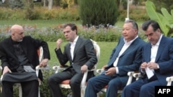 روسای جمهور تاجیکستان، قرقیزستان، روسیه و افغانستان در حاشیه نشست شانگهای در دوشنبه.(عکس: AFP)