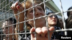 Многие родные и близкие тех, кто содержится в местах не столь отдаленных, не понимали, что стоит за упразднением комиссии по условно-досрочному освобождению