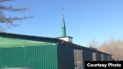 "Нур-Ислам" мәчете урынына төзелгән вакытлыча бина