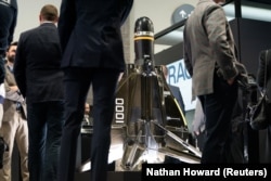 Зенітний дрони Roadrunner від Anduril на виставці Асоціації армії США у Конференц-центрі Волтера Е. Вашингтона у Вашингтоні, США, 14 жовтня 2024 року