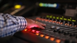 بازپخش برنامه‌های هفتگی گفت‌وگوی ویژه و نمای دور، نمای نزدیک