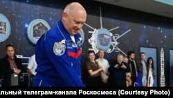 Олег Артемьев