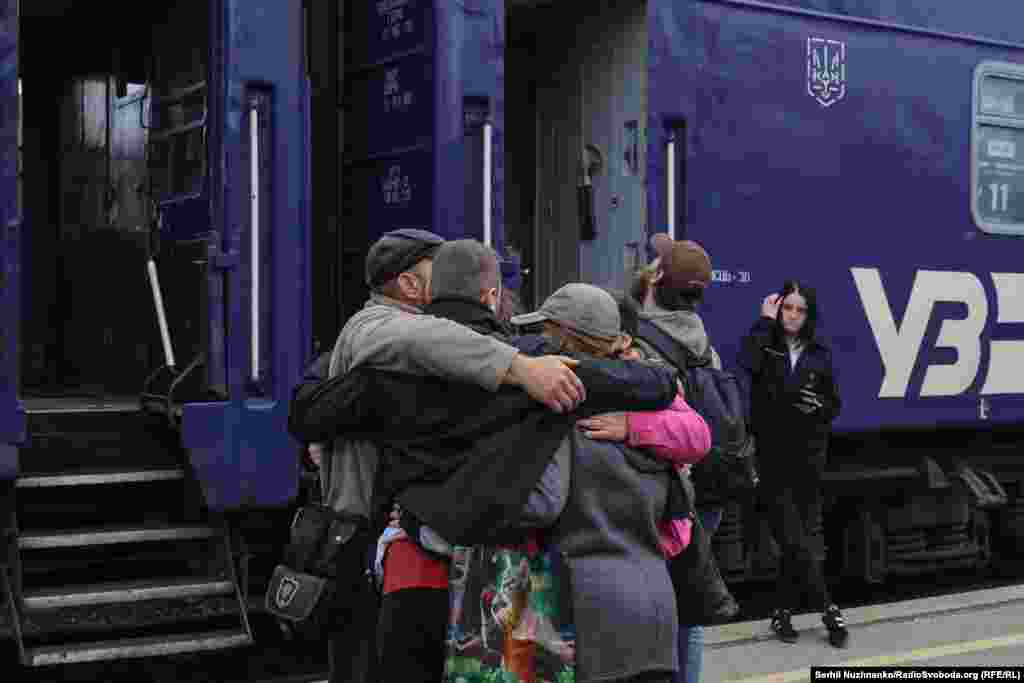 Нягледзячы на ​​значныя пашкоджаньні, станцыя была адноўлена праз шэсьць месяцаў, аднавілі рух цягнікі.