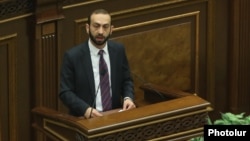 Արարատ Միրզոյան, արխիվ