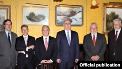 (архивная фотография)