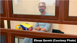 Nariman Celâl Aqmescitteki Kiyev rayon mahkemesiniñ oturışuvında, 2021 senesi sentâbrniñ 6-sı