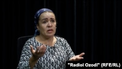 Дилафрӯз Воҳидова, мегӯяд, ки ӯро ғайриқонунӣ аз кор озод кардаанд. 