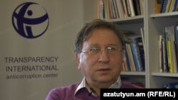 Թրանսփարենսի ինթերնեյշնլ հակակոռուպցիոն կենտրոնի ղեկավար Վարուժան Հոկտանյանը, արխիվ: