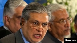 Исҳоқ Дор, вазири молияи Покистон.