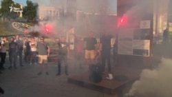 «Ми втомилися від лайна» – активісти протестували на майдані Незалежності (відео)