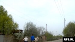 Problemləri çox olan kəndlərdə isə yaşamaq getdikcə ağırlaşır