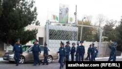 Illýustrasiýa suraty. Türkmenistanyň polisiýa işgärleri