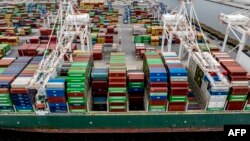 Çindən yük konteynerləri 