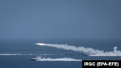 Гулӯгоҳи Ҳурмуз. Акс аз бойгонист.