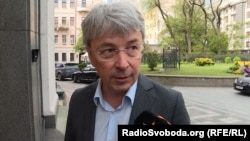 Ткаченко: будь-яке втручання у журналістську діяльність є неприпустимим