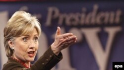 هیلاری کلینتون از نامزدی باراک اوباما در انتخابات ریاست جمهوری حمایت کرده است.(عکس: EPA)