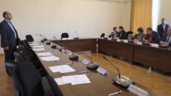 Վանաձորի ավագանու ընդդիմադիր անդամները շարունակելու են բոյկոտը