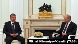 Владимир Путин 25 февраля провел телефонные переговоры с Шавкатом Мирзиёевым 