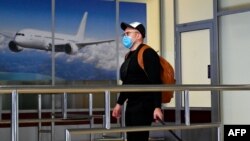 У прикордонслужбі додали, що всі без винятку пасажири встановили мобільний додаток «Дій вдома» і зобов’язалися перебувати на самоізоляції за вказаними у ньому адресами