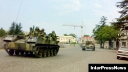 بندر پوتی، درکناره دریای سیاه، در خارج از منطقه امنيتی ای قرار دارد که مسکو مدعی است برای محافظت از اوستيای جنوبی بايد در خاک گرجستان ايجاد کند.
(عکس ازAFP)