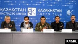 Чернобыль ардагерлері бастарынан өткен жайттарды айтуға жиыналды. Алматы, 6 ақпан, 2009 жыл.