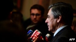 Франсуа Фійон виступає перед журналістами в Берліні, 23 січня 2017 року