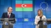 Azərbaycanın xarici işlər naziri Elmar Məmmədyarov və Avropa İttifaqının xarici işlər komissarı Federica Mogherini (sağda)