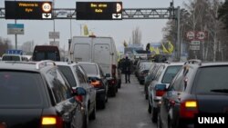 Більше 200 автомобілів заблокували в'їзди до міста, 24 січня 2017 року