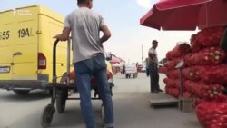 "Азаттык+": Үй-бүлө баккан балдар