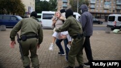 У Білорусі міліція розігнала мітинг на підтримку затриманої опозиціонерки Колесникової – фотогалерея
