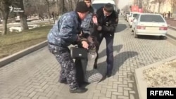 Gazak oppozisiýasy repressiw çäreleriň bes edilmegini talap edýär.