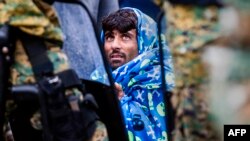 Македони - МухIажираш бу Македонехь Грецица долчу дозанехь. Лахьан-бутт, 25, 2015