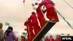 Nowruz baýramyndaky hiňňilik. Türkmenistan (Arhiw suraty) 