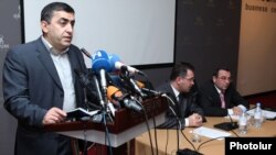 Armenia - Armen Rustamian (L), a leader of the Armenian Revolutionary Federation, speaks at an opposition conference in Yerevan, 20Jan2012.