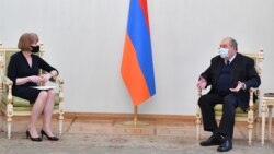 Հայաստանի ղեկավարները բրիտանացի նախարարի հետ քննարկել են հայ ռազմագերիների և քաղաքացիական անձանց շուտափույթ վերադարձի հարցը