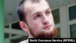 Тимур Куашев был одним из самых известных журналистов на Северном Кавказе. Он сотрудничал с такими изданиями, как «Кавказский узел», «Кавказская политика», журнал «Дош», где работал последний год корреспондентом